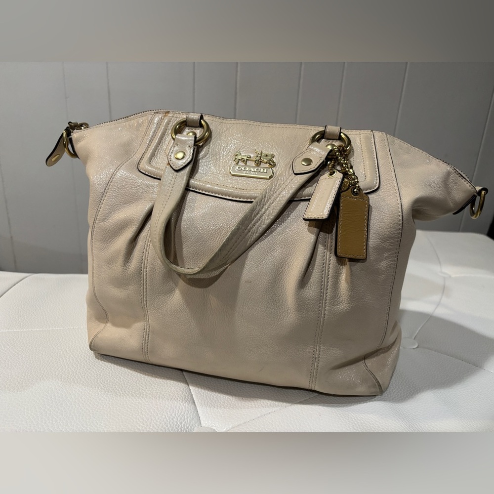COACH Madison leather handbag authentic